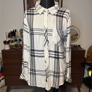 Rails Black and White Plaid‎ Button Down Shirt